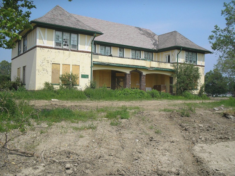 Old Whitby Psychiatric Facility Ontario Canada